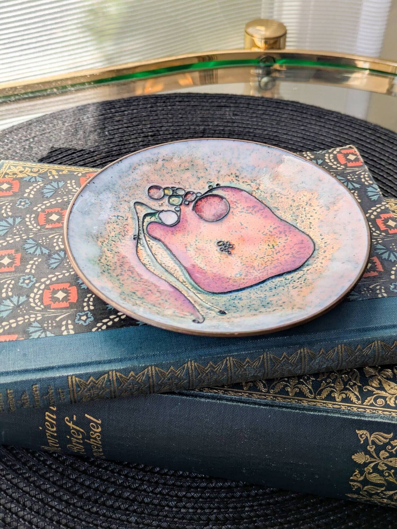 Enamelled copper bowl in pink and purple, abstract design from the 1960s.