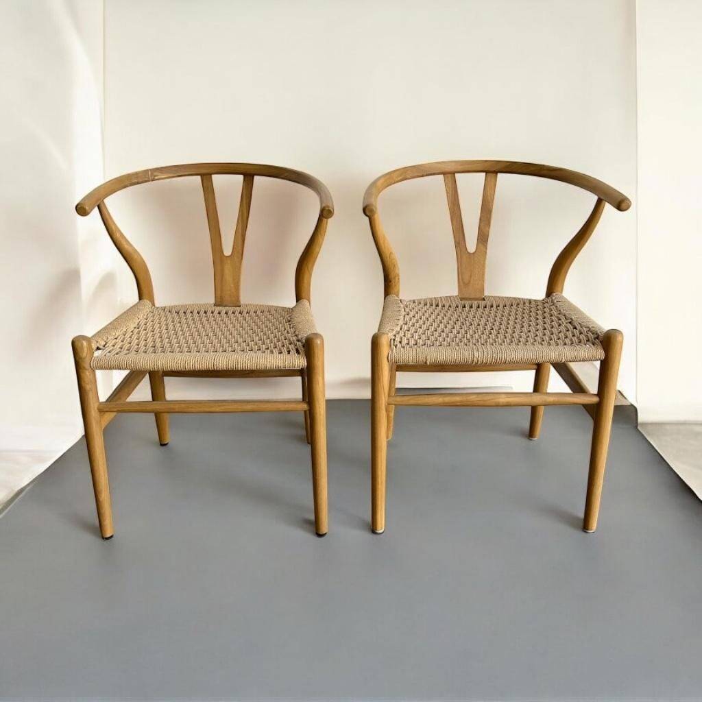 2 dining chairs in teak and rope