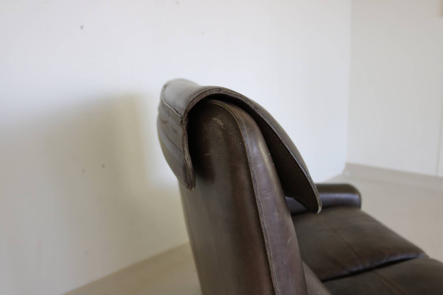 Canapé de brun leater côté poche deux places