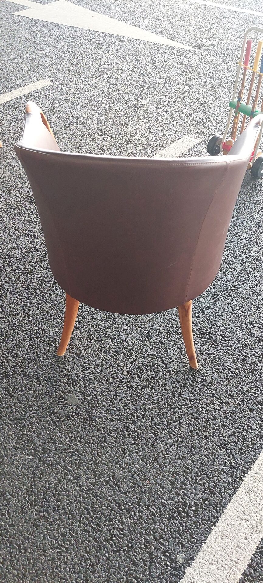 Hair salon chair