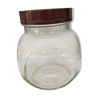 Grocery jar with Bakelite lid