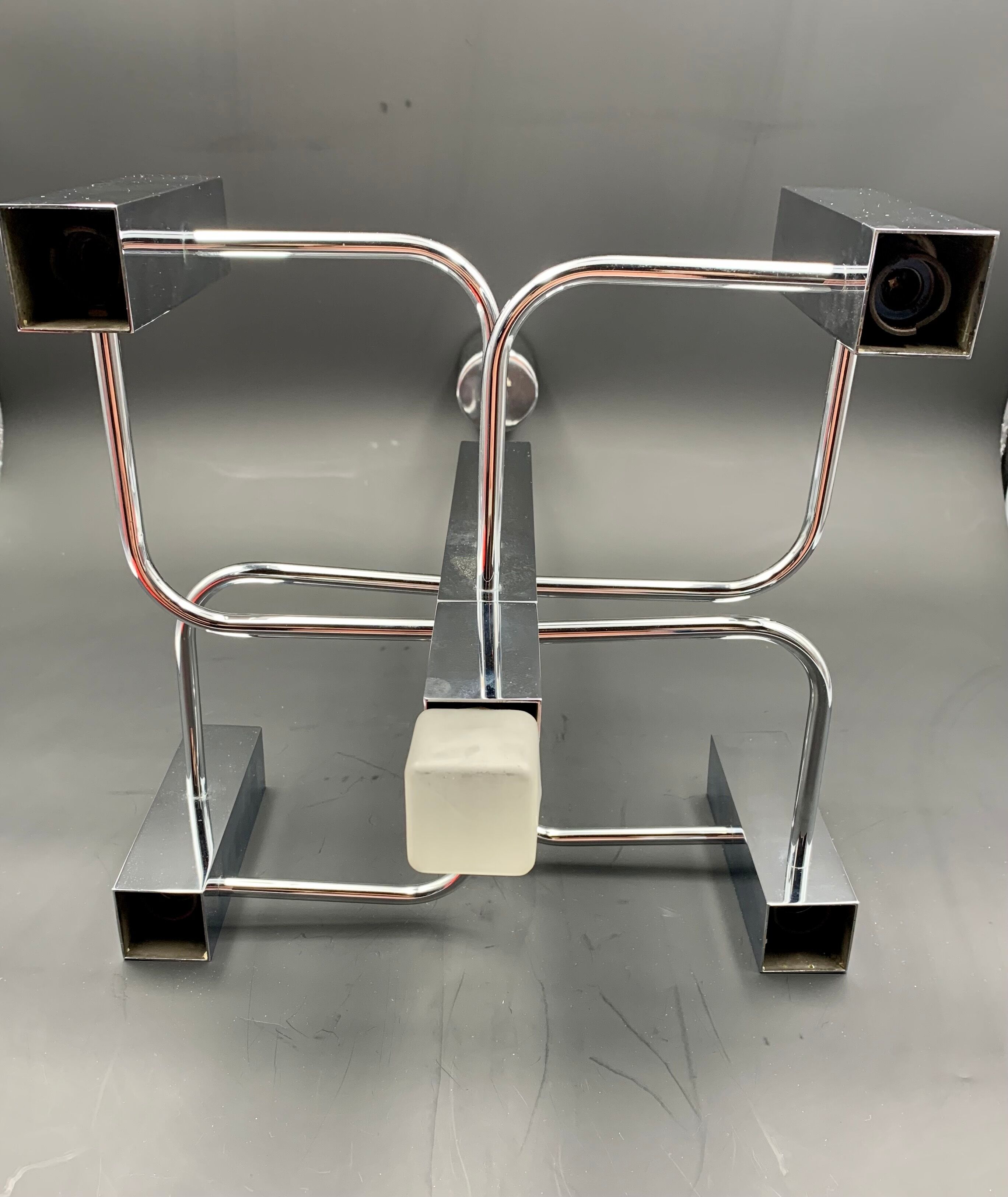 Chandelier by Maison Sciolari distributed by Boulanger