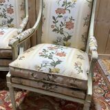 Salon de style Louis XVI Canapé et Paire de fauteuils