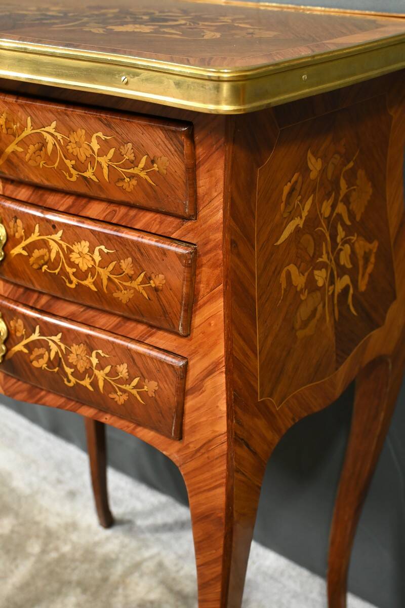 Bedside table in rosewood and palisander, Louis XV style – Late 19th century