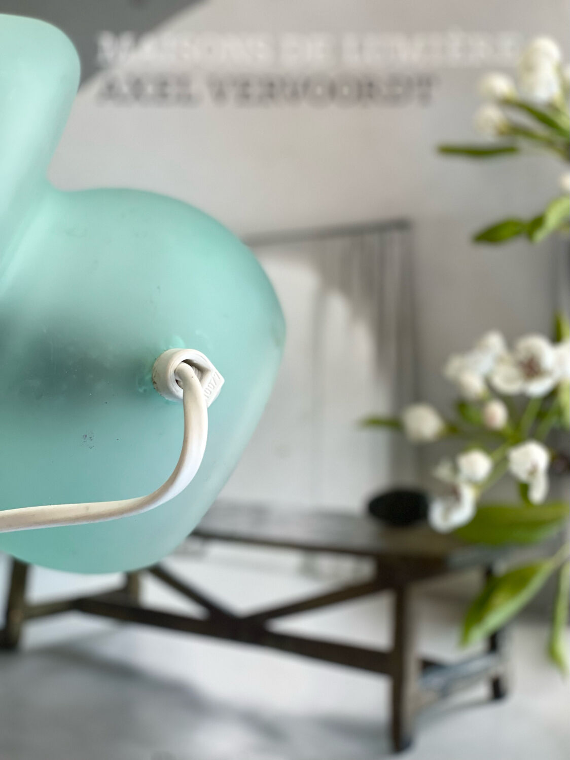 Frosted glass mushroom lamp