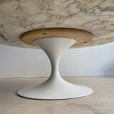 Large marble coffee table by Eero Saarinen for knoll