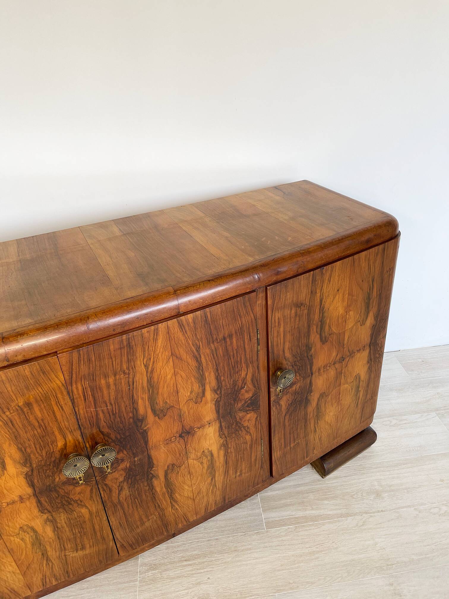 Impressionnant buffet Art déco italien des années 1920/1930