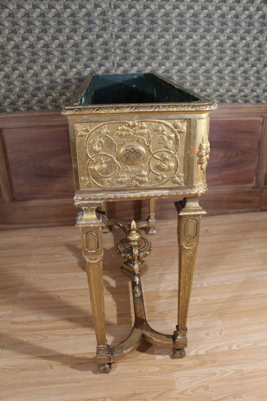 Jardinière en bois doré xixeme