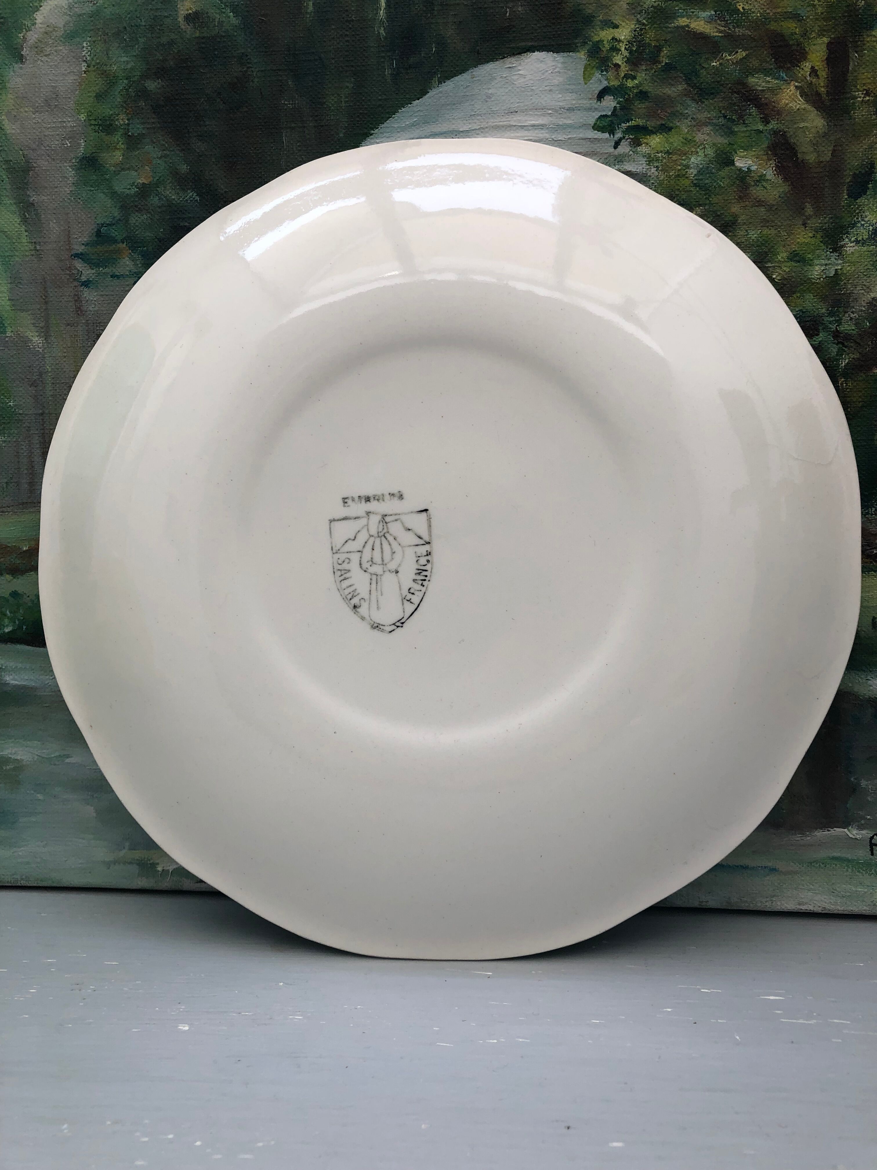 Lots of 6 flat plates model embrun, with floral motifs. Stamped Salins France