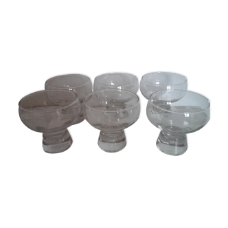 6 glass dessert cups