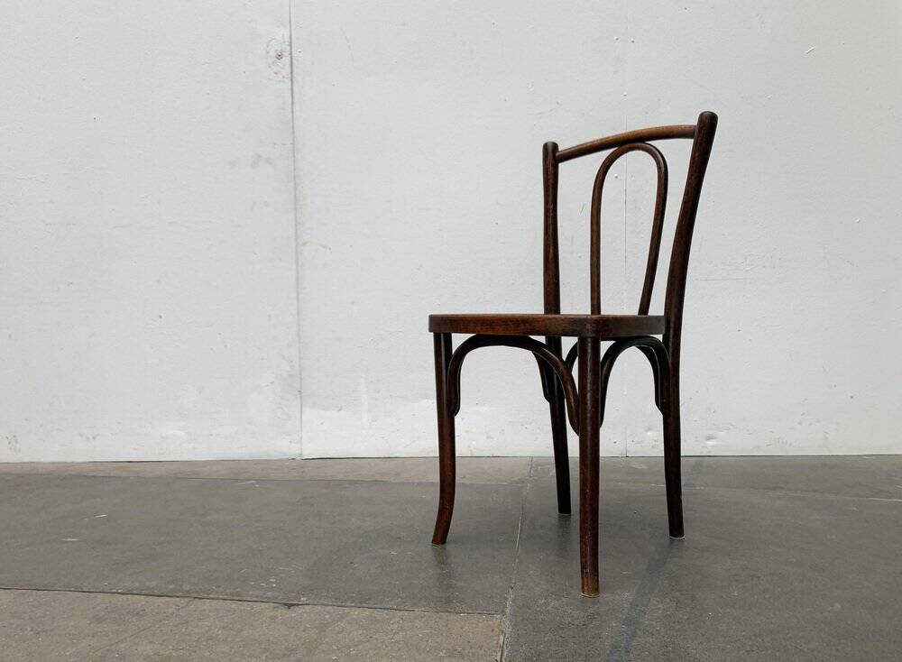 Art Deco curved wooden café chair, 1930s