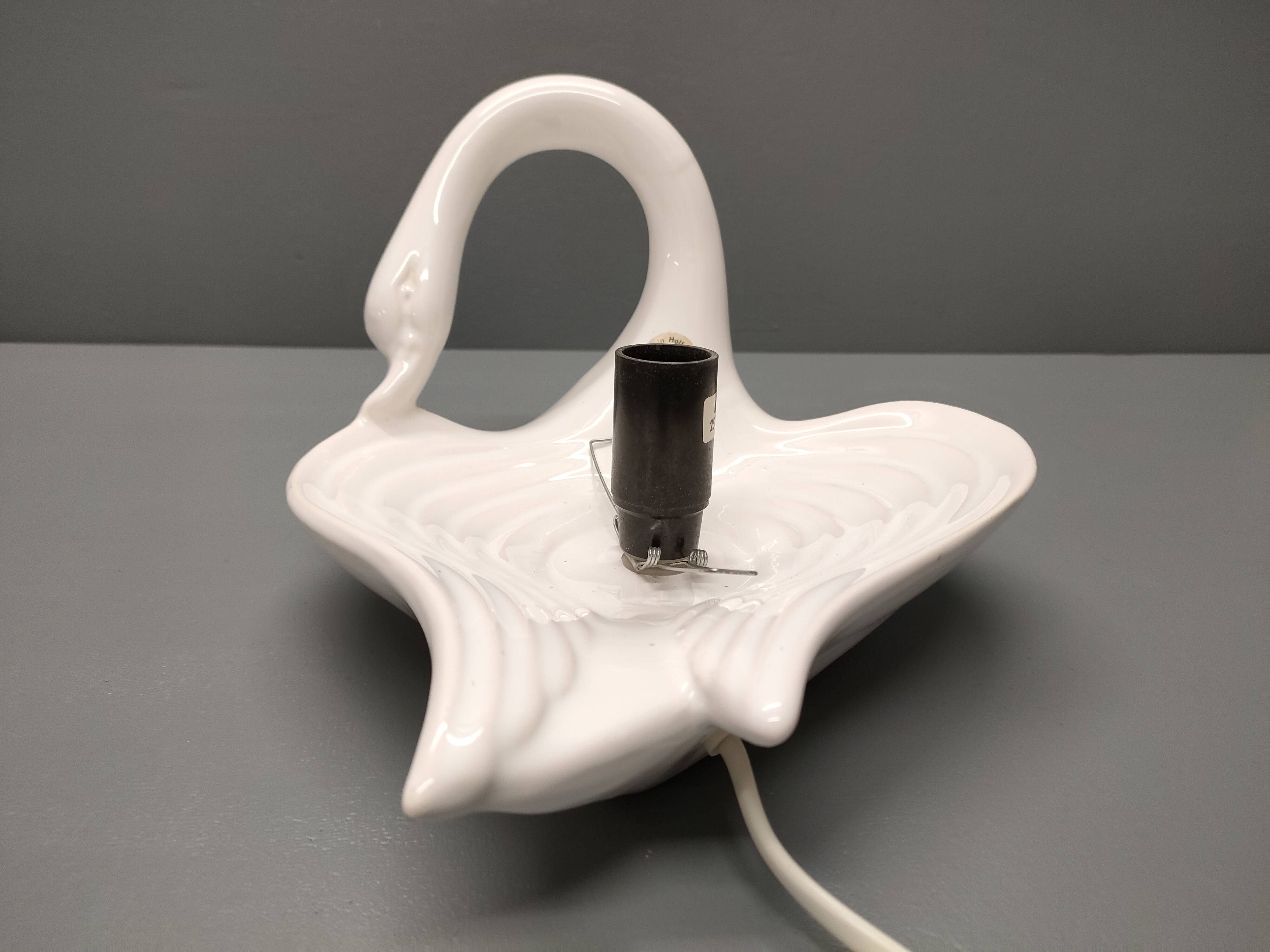 Ceramic swan lamp - Delfts Wit - 70s/80s - Netherlands