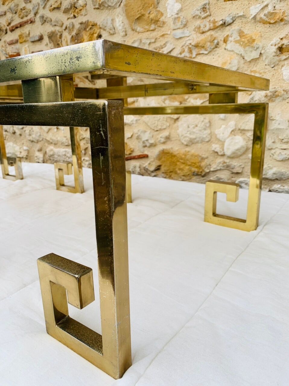 Paire de tables d’appoint laiton et verre circa 1970/80