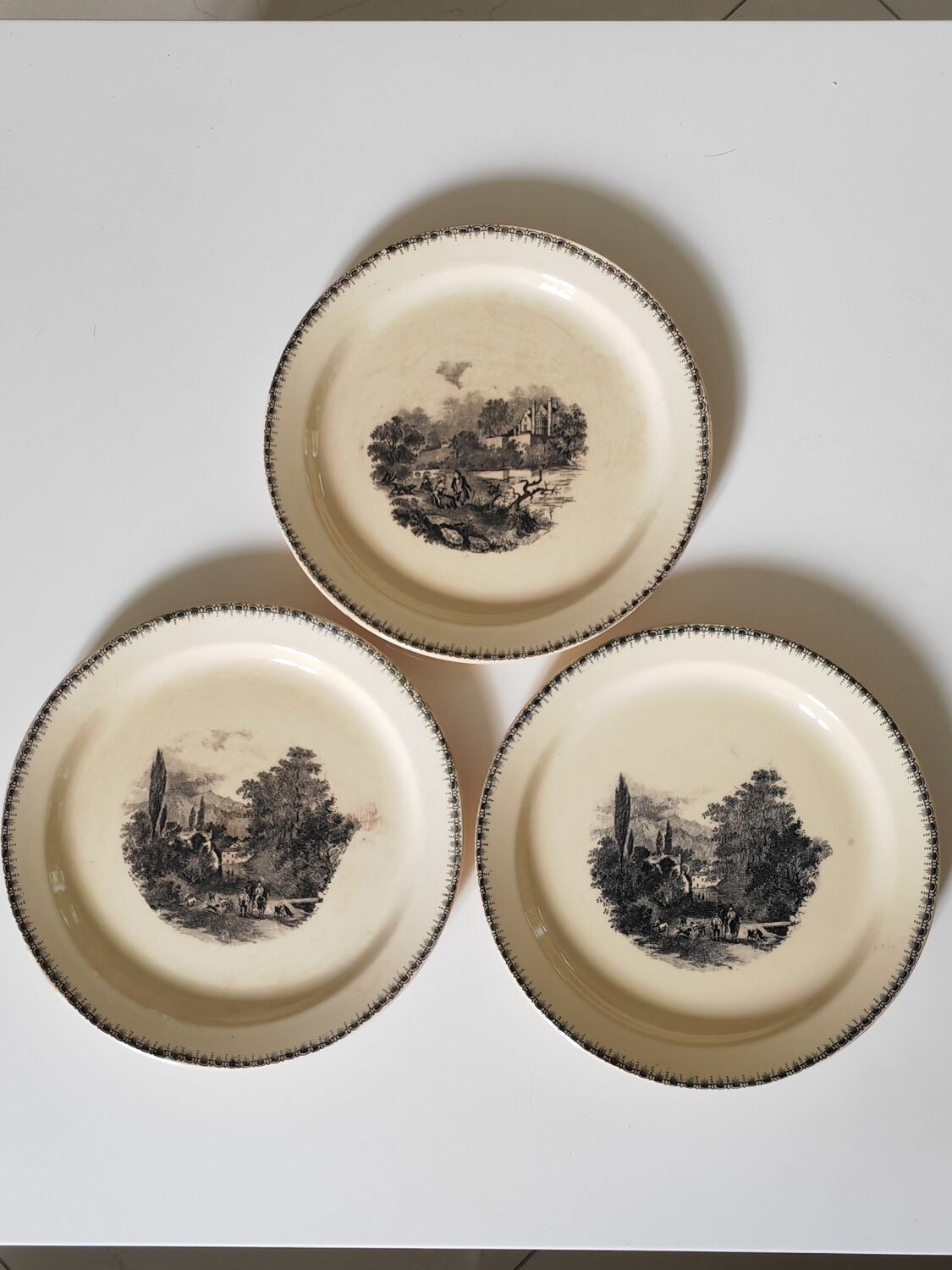 Boch la Louviere plates