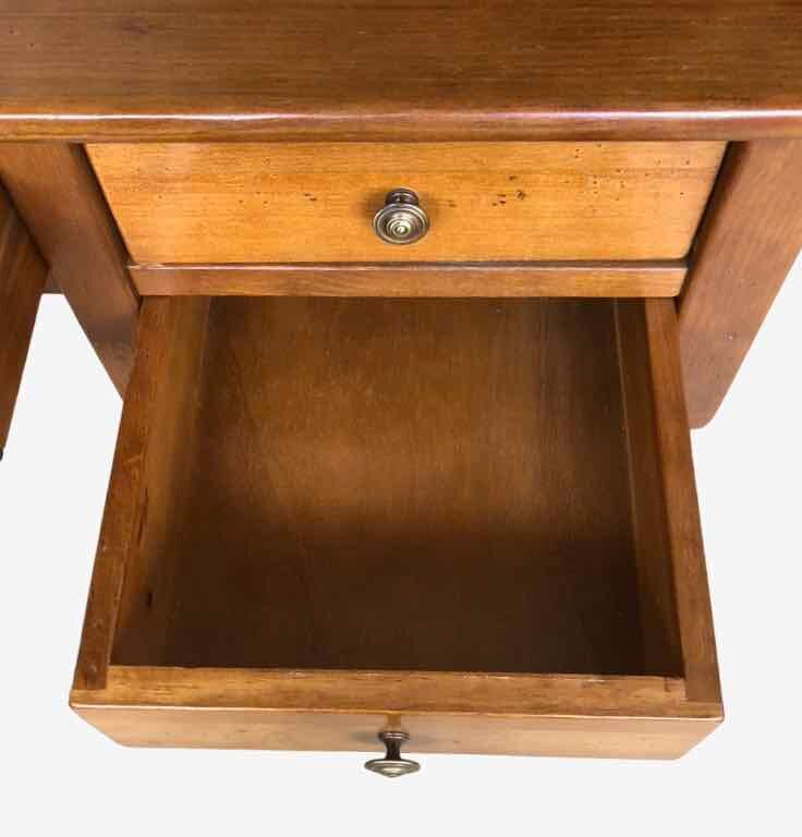 Bureau style Louis Philippe 3 tiroirs
