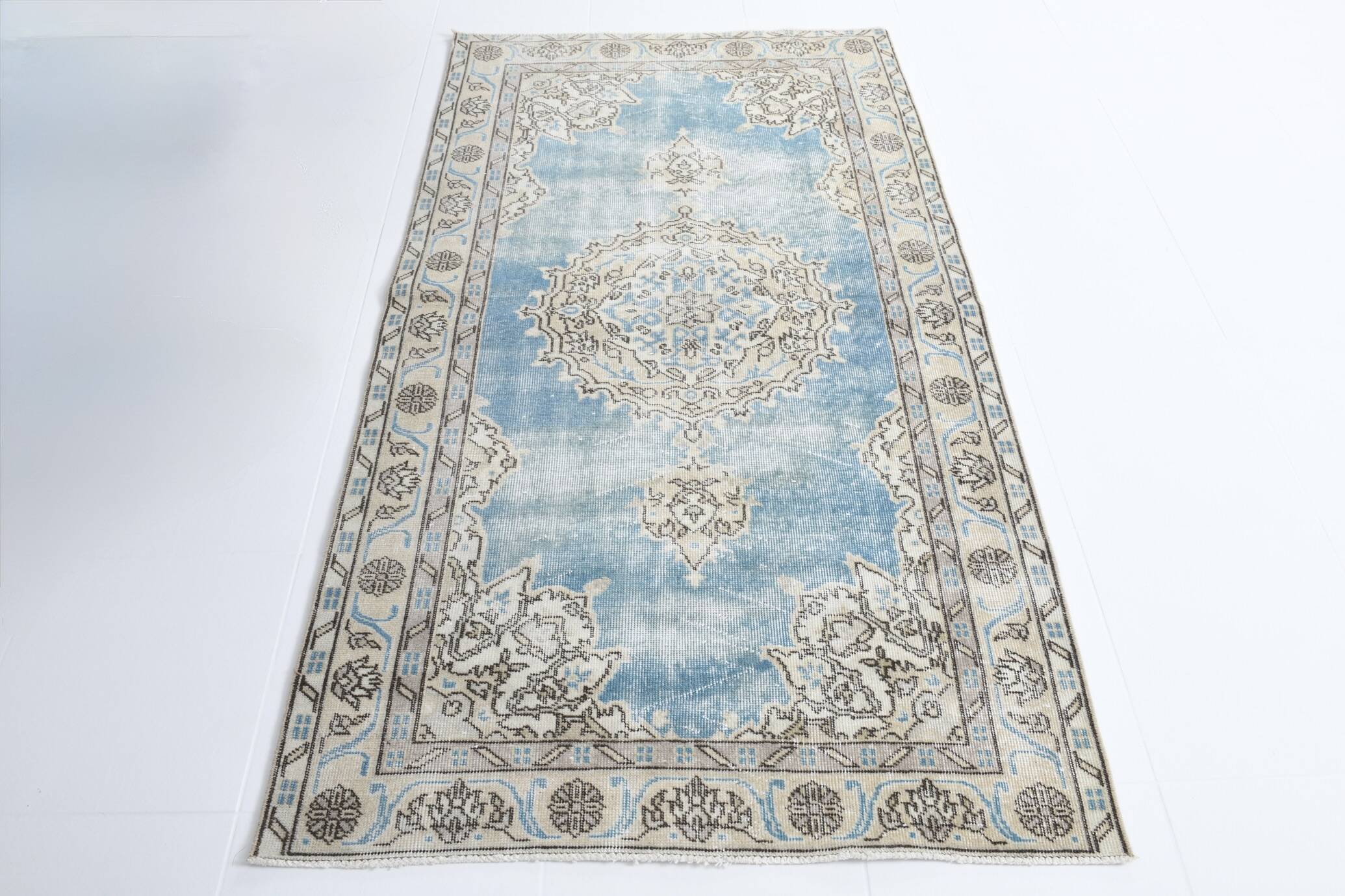 4x7 Sky Blue Classic Pattern Vintage Persian Rug, 113x201Cm