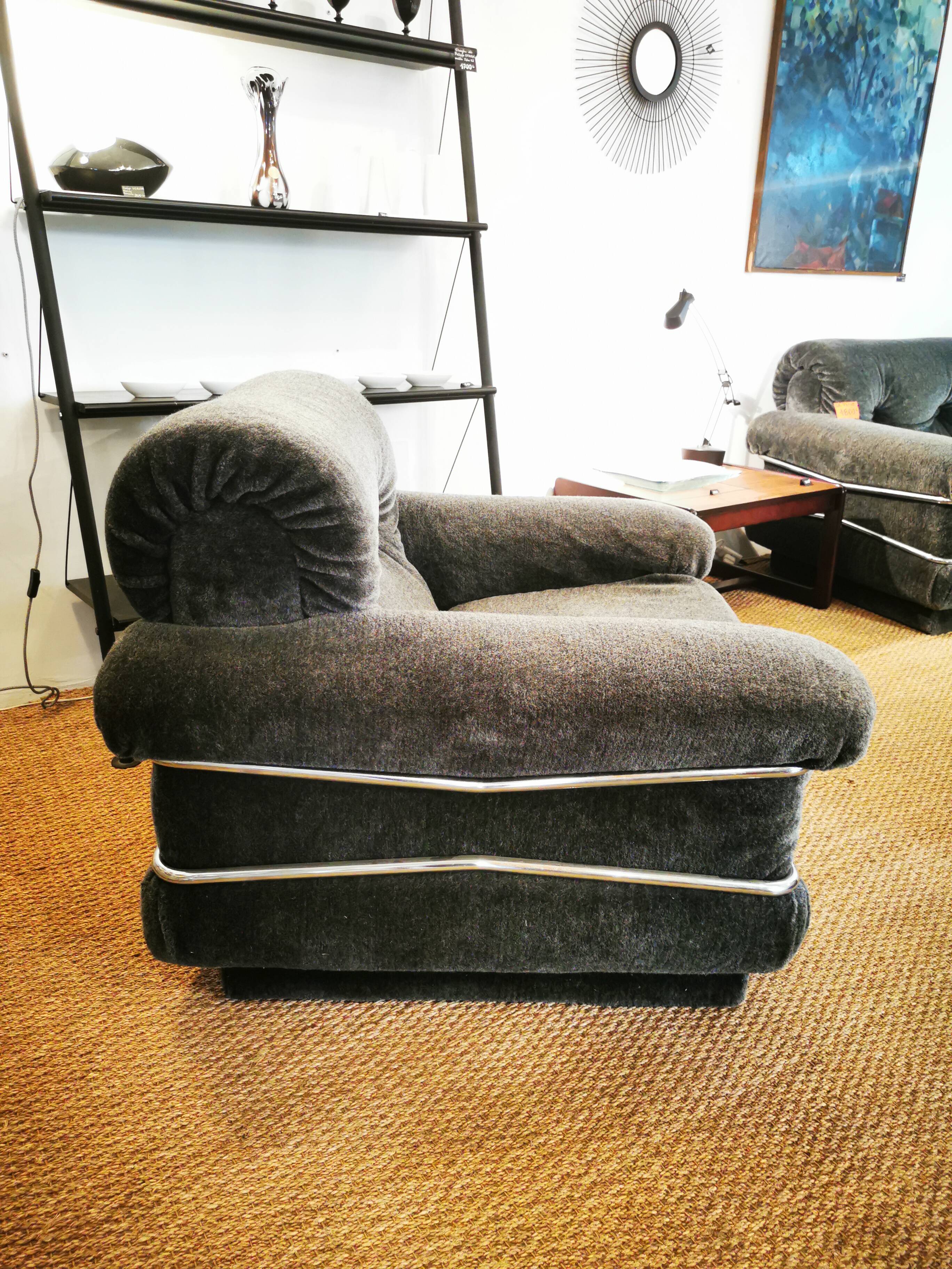 Pair of vintage italian design armchairs from the 70s