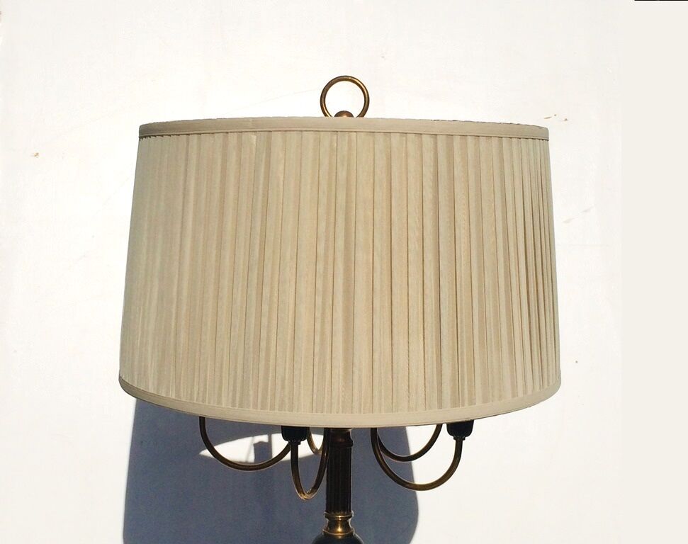Floor lamp " Hollywood Regency ". Vintage