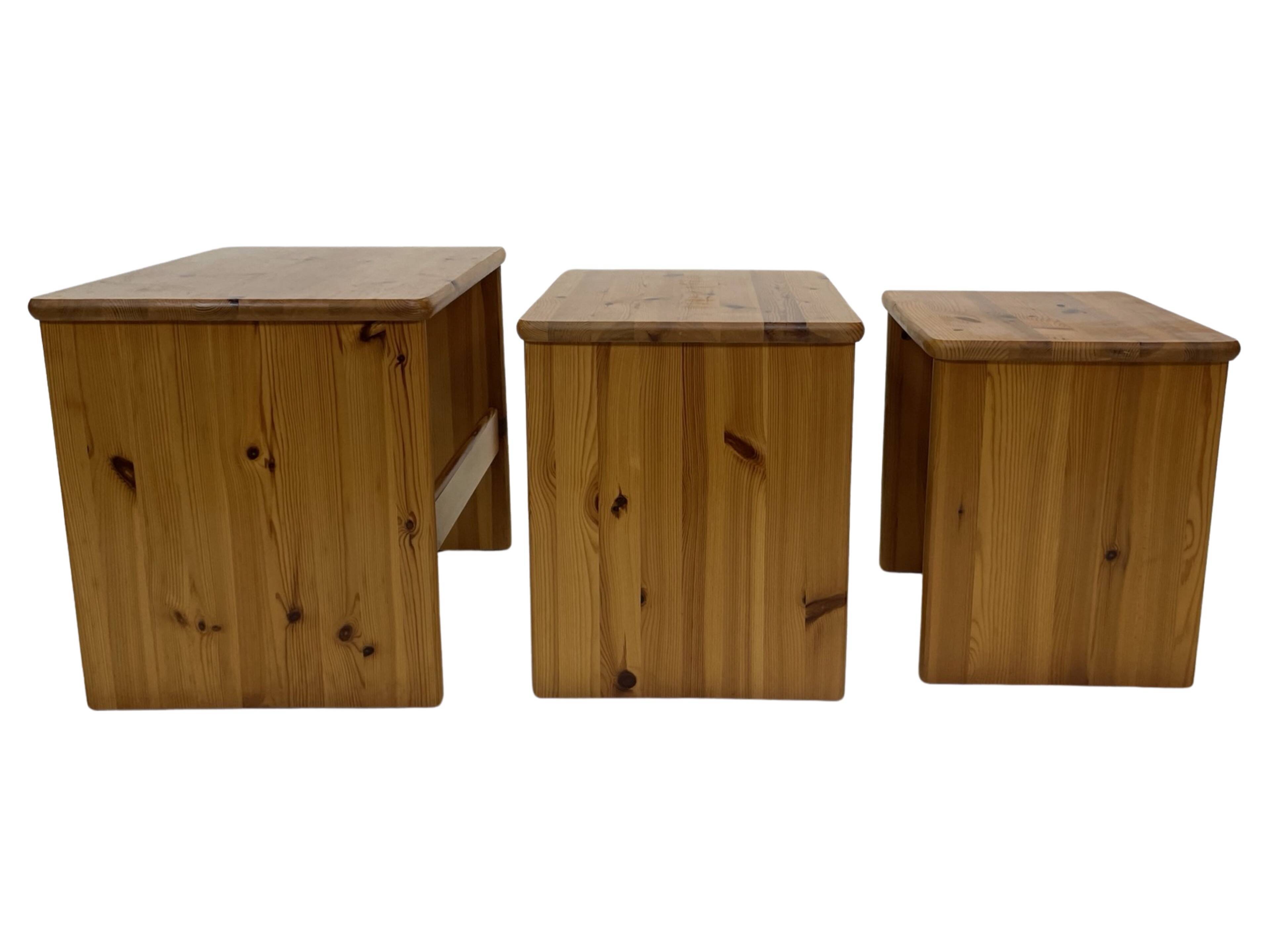 Tables gigognes vintage en bois de pin, tables d'appoint mimiset, lot de 3