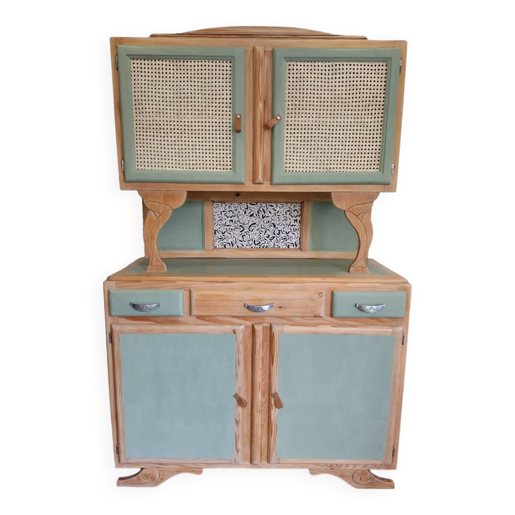 Mado style sideboard