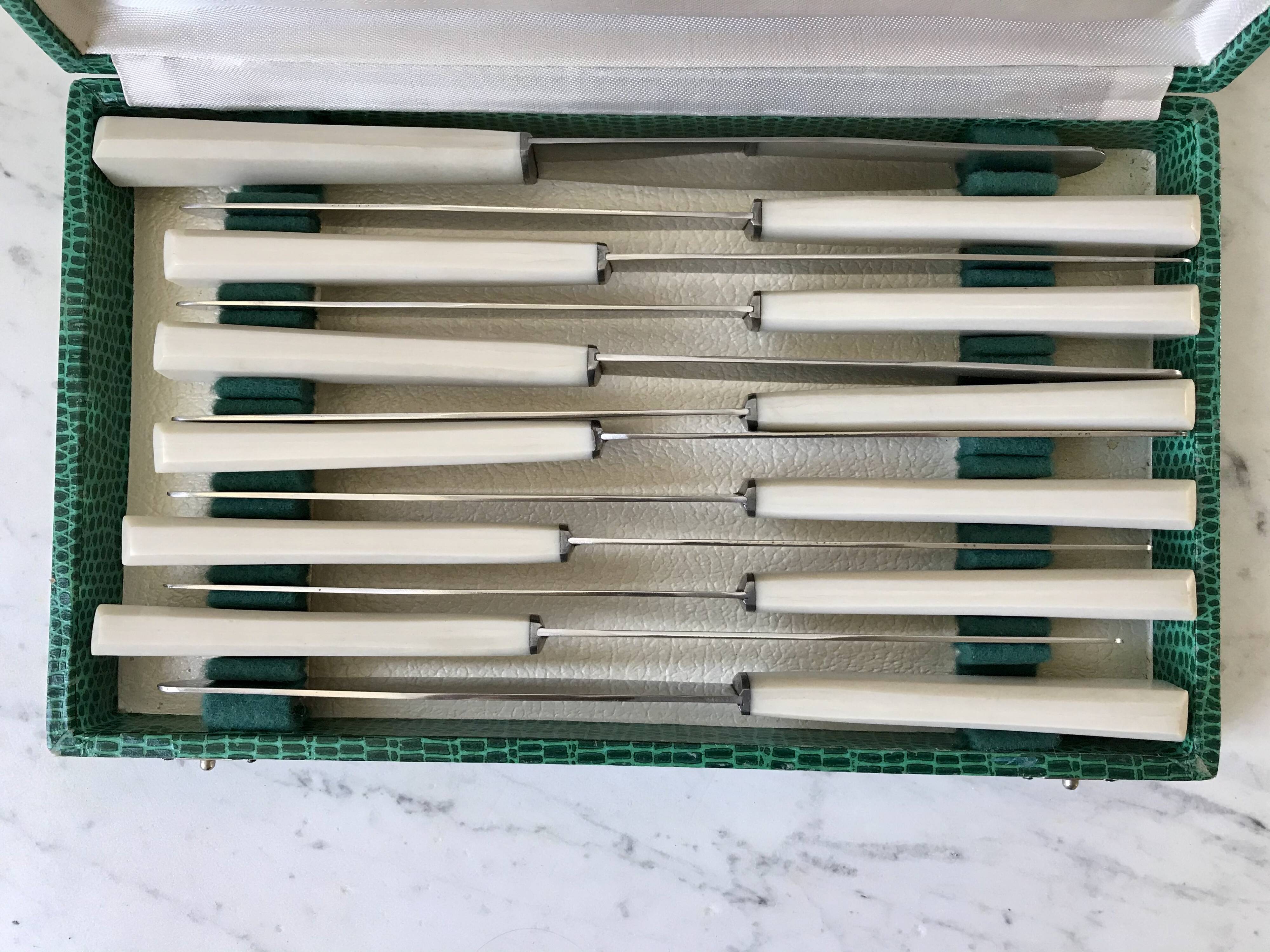 set of 12 bakelite knives from the 60s