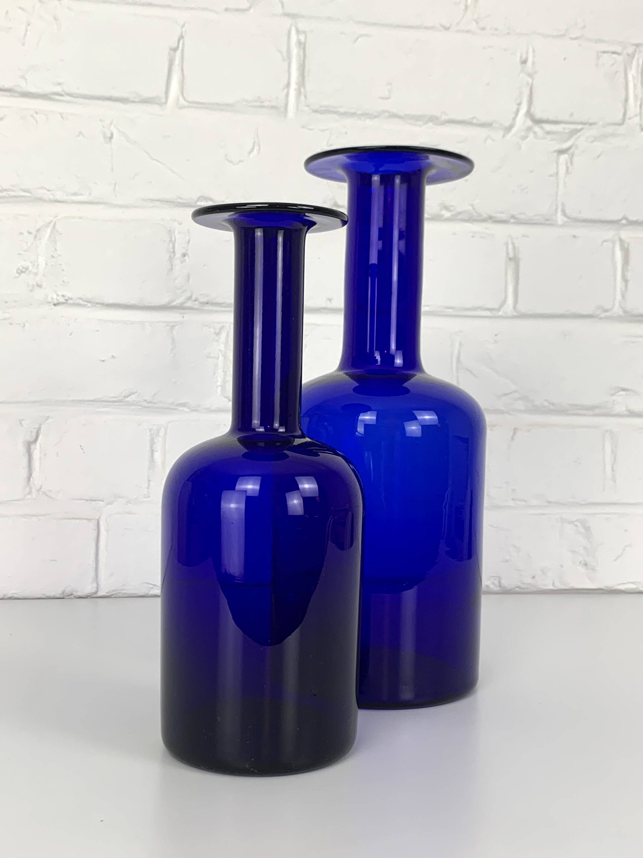 Pair of Danish Holmegaard Gulv vases design Otto Brauer in cobalt blue glass