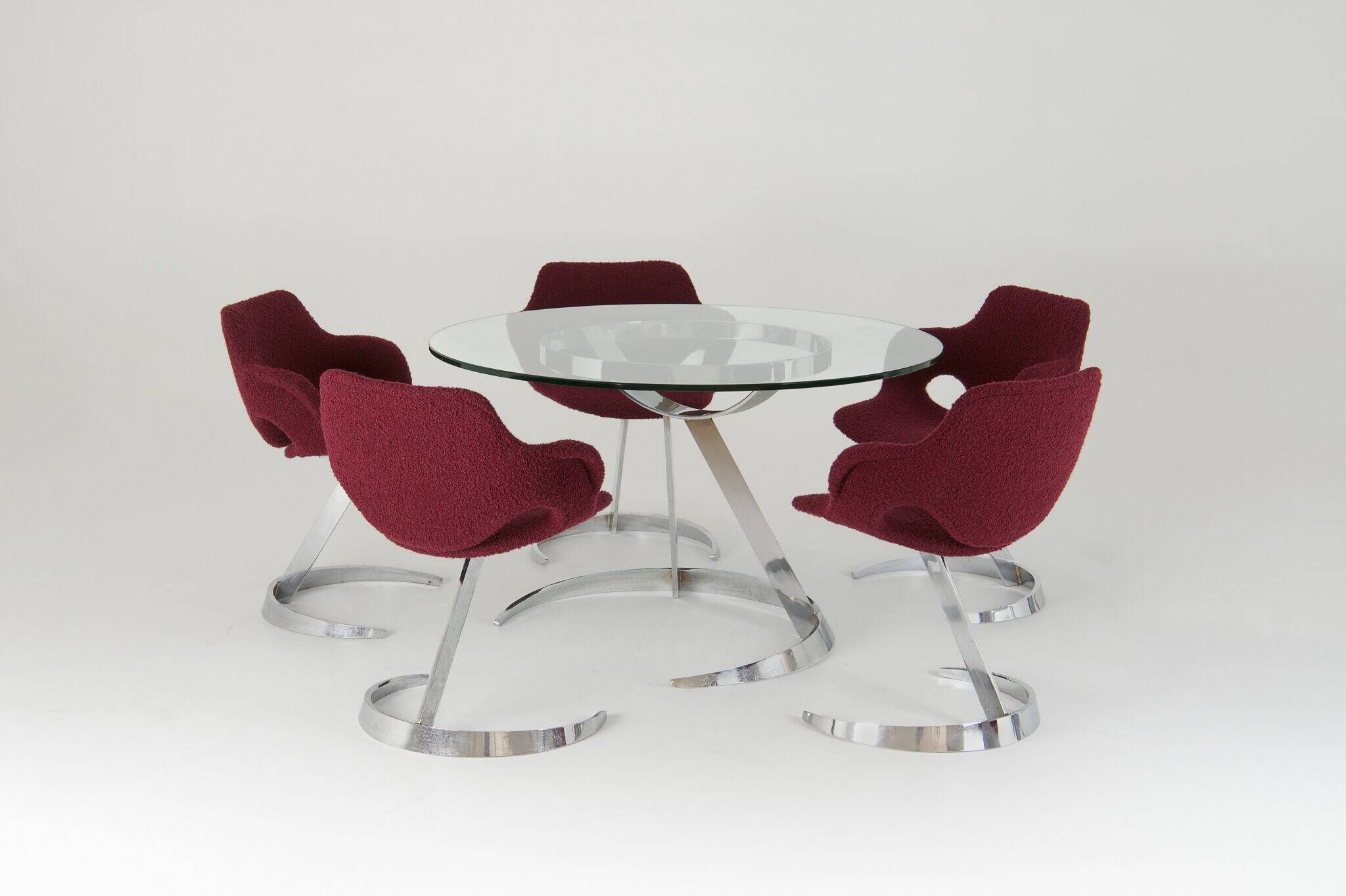 Sculptural "Scimitar" dining set in burgundy bouclé - Boris Tabacoff