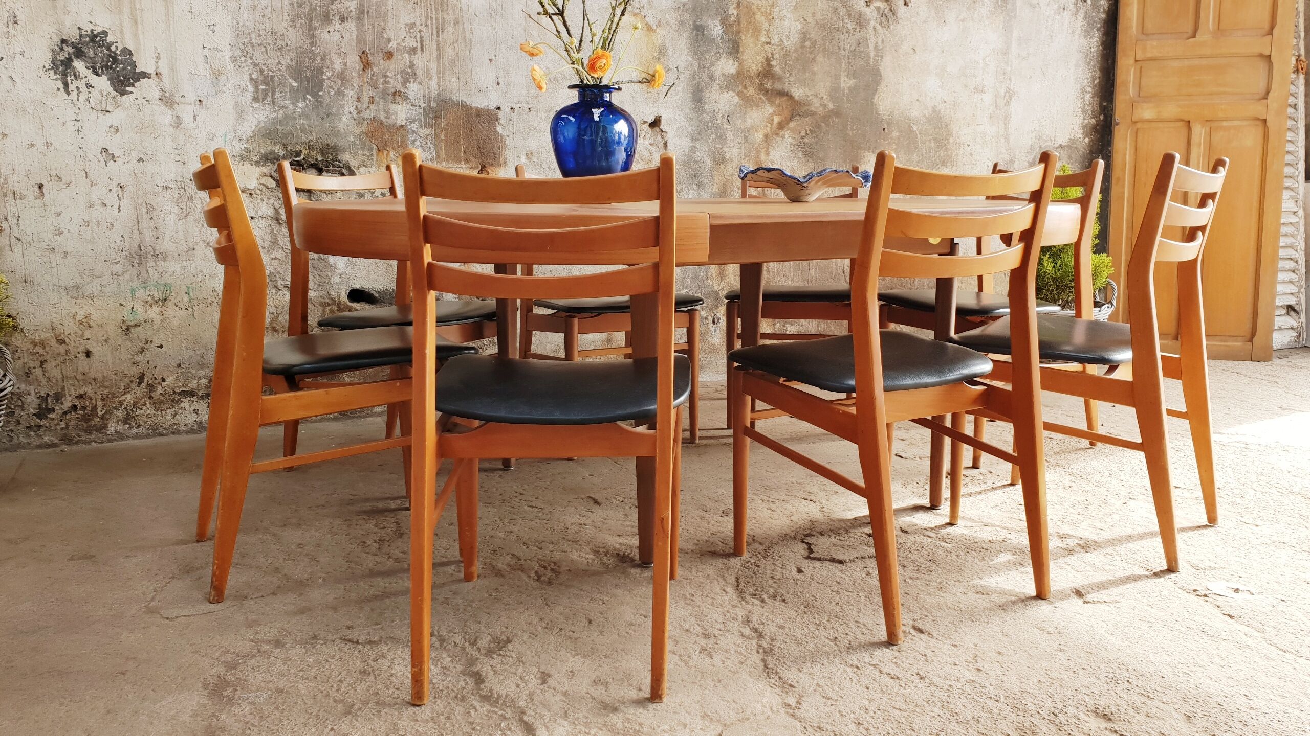 Table ronde scandinave extensible