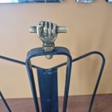 Jacques Adnet (1900-1984) - Black lacquered metal and brass magazine rack