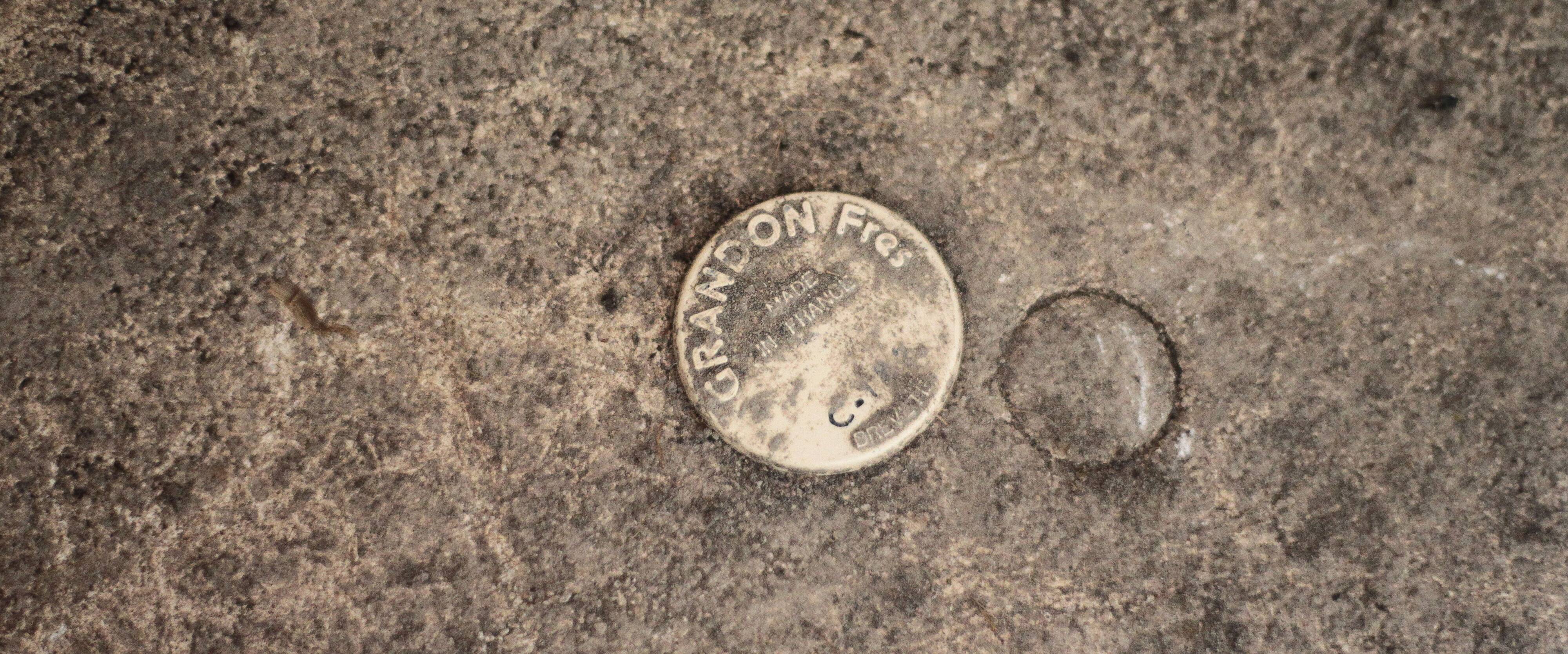 Grandon Fres planter, plant pot, outdoor pot, stone pot