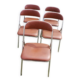 5 foldable chairs