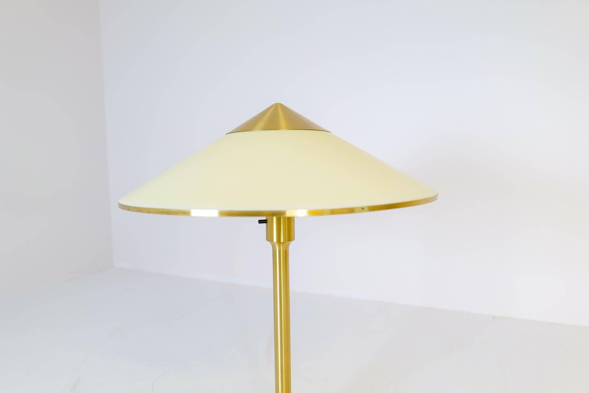 Mid-century table lamp "Kongelys", Niels Rasmussen Thykier, Fog & Mørup, Denmark
