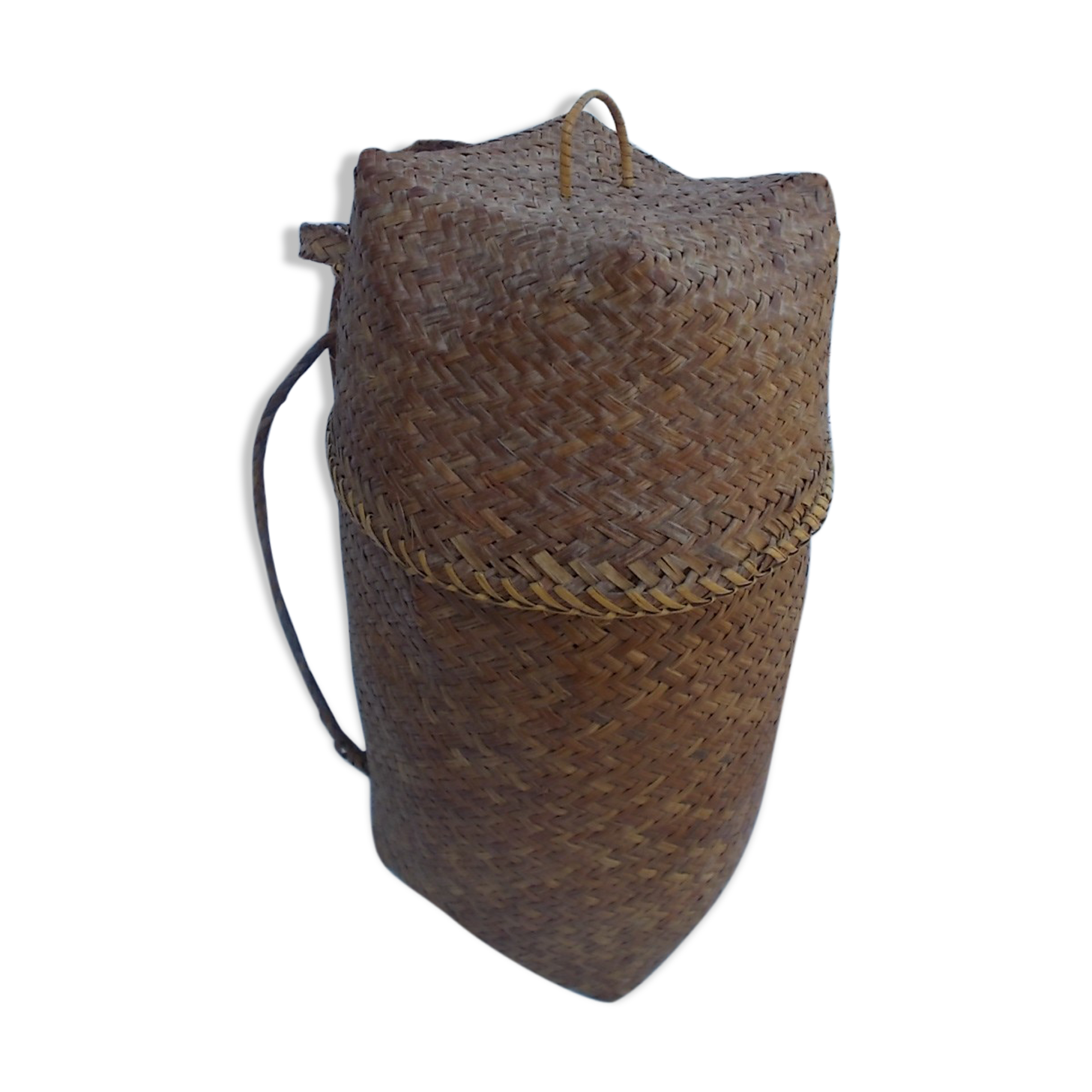 Ancient Japanese-style woven wicker basket