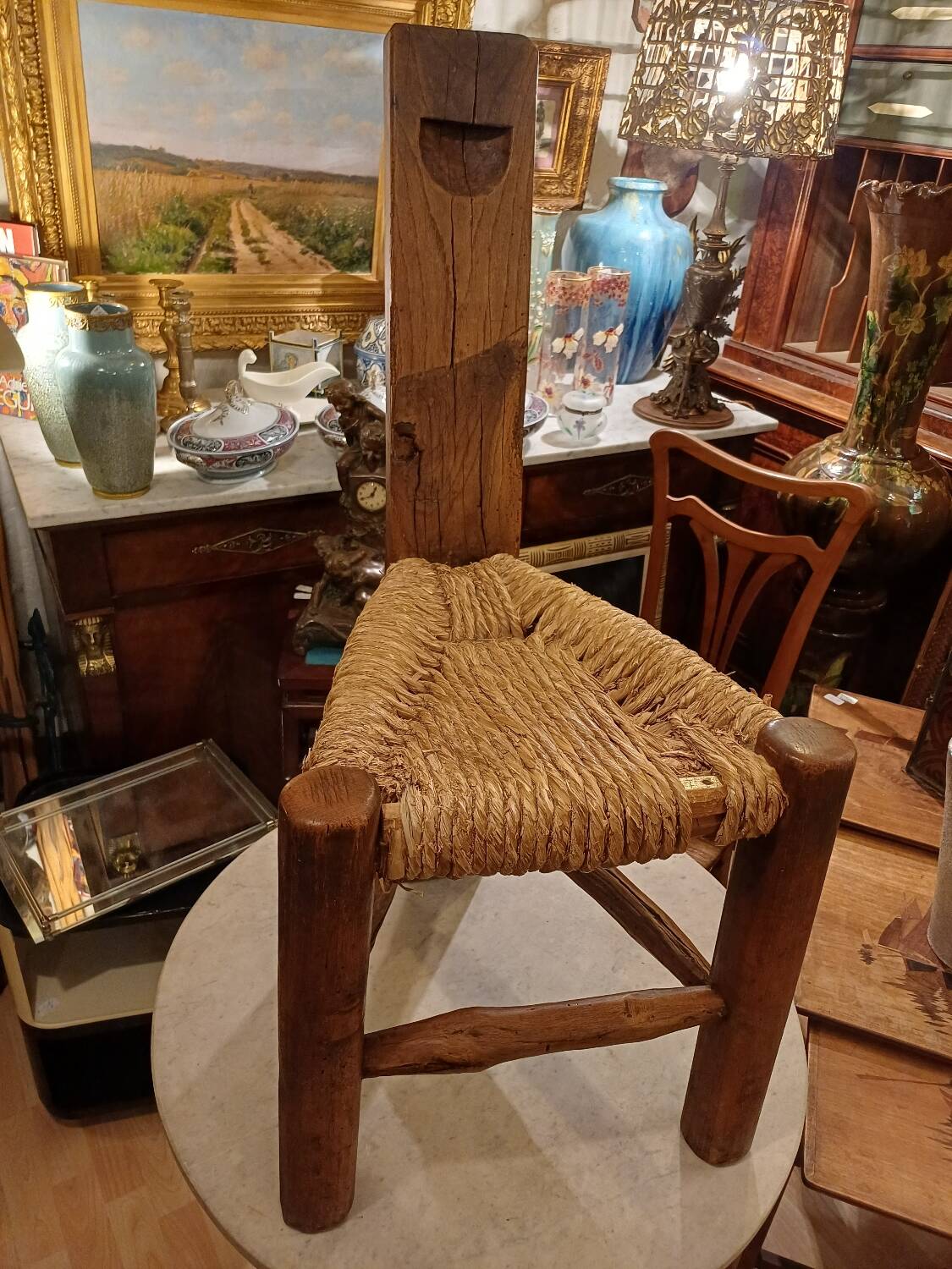 Chaise Tripode Brutaliste " Wabi-Sabi " Art Populaire 1900-1950