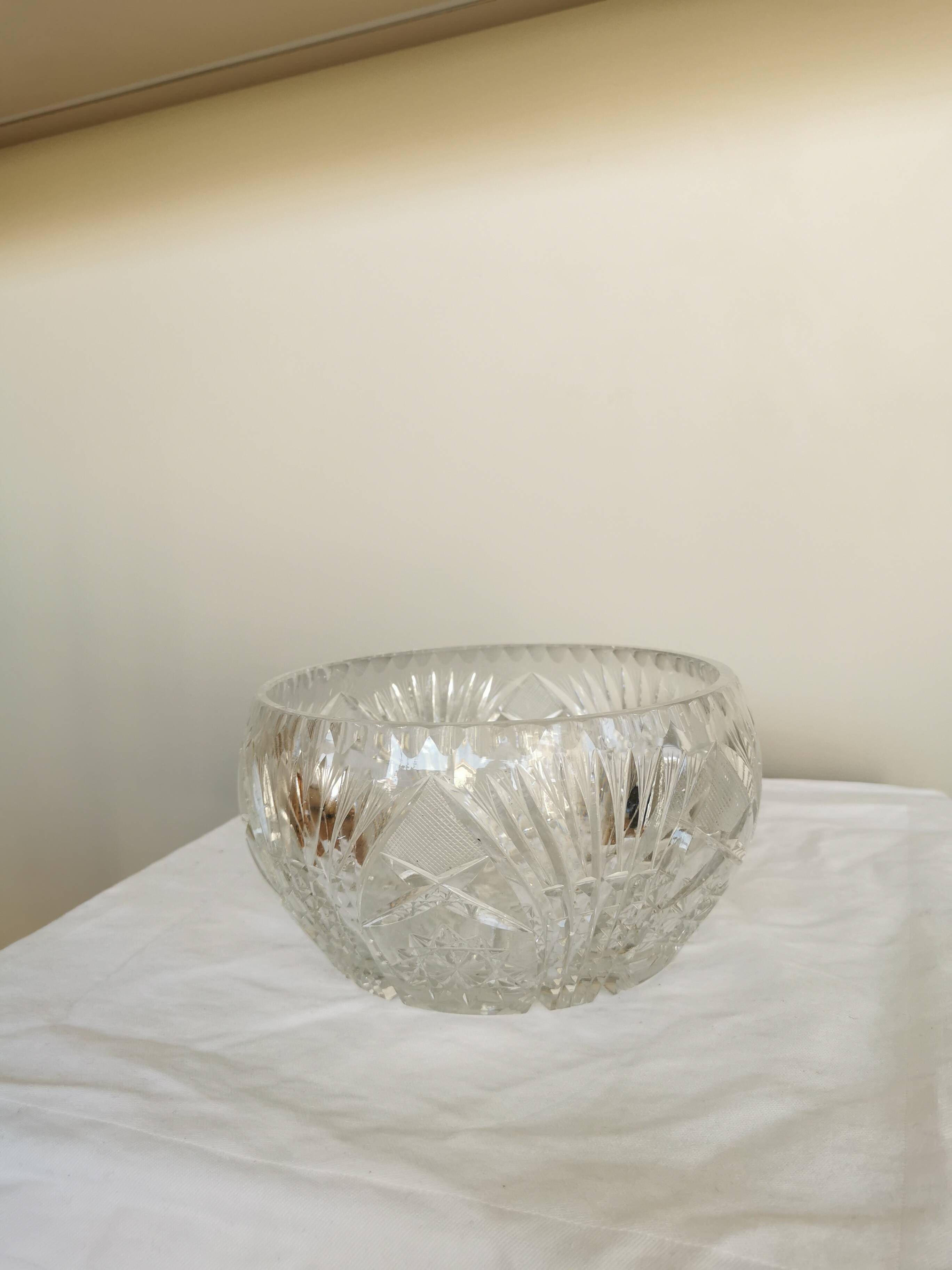 Bol en cristal de plomb vintage des années 1970 : pièce maîtresse de table bohémienne