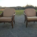 Pair of low rattan shepherdesses