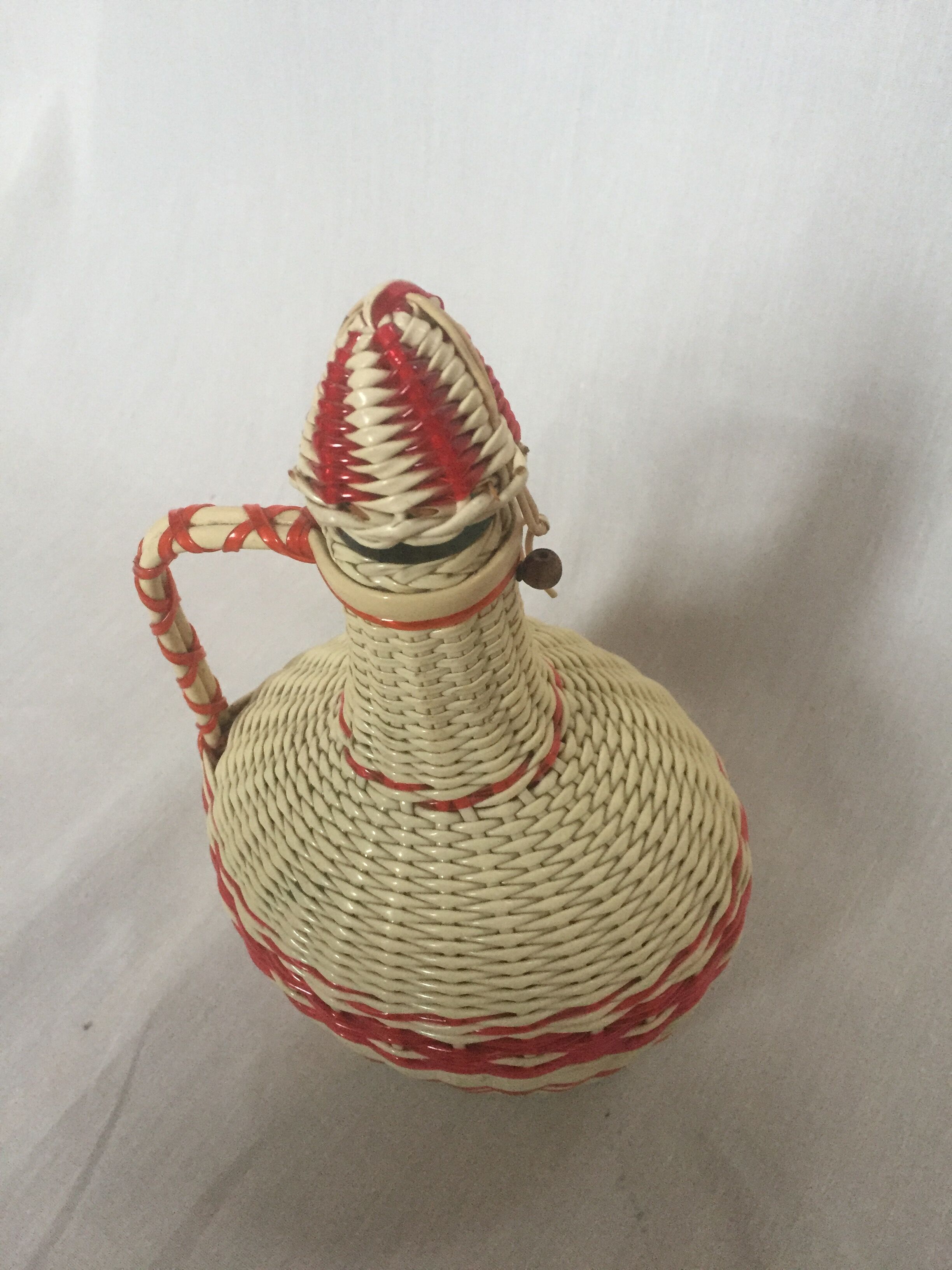 Bottle scoubidou