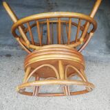 Fauteuil pivotant vintage en rotin