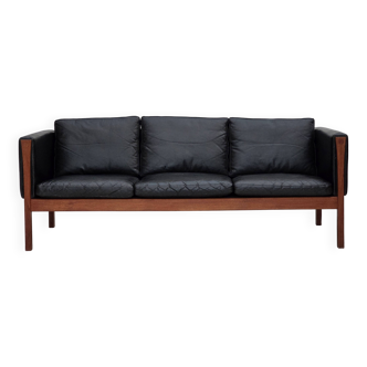 1960s, Danish design by H.J.Wegner, 3 seater sofa model CH 163.