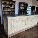 Large Pharmacy Counter