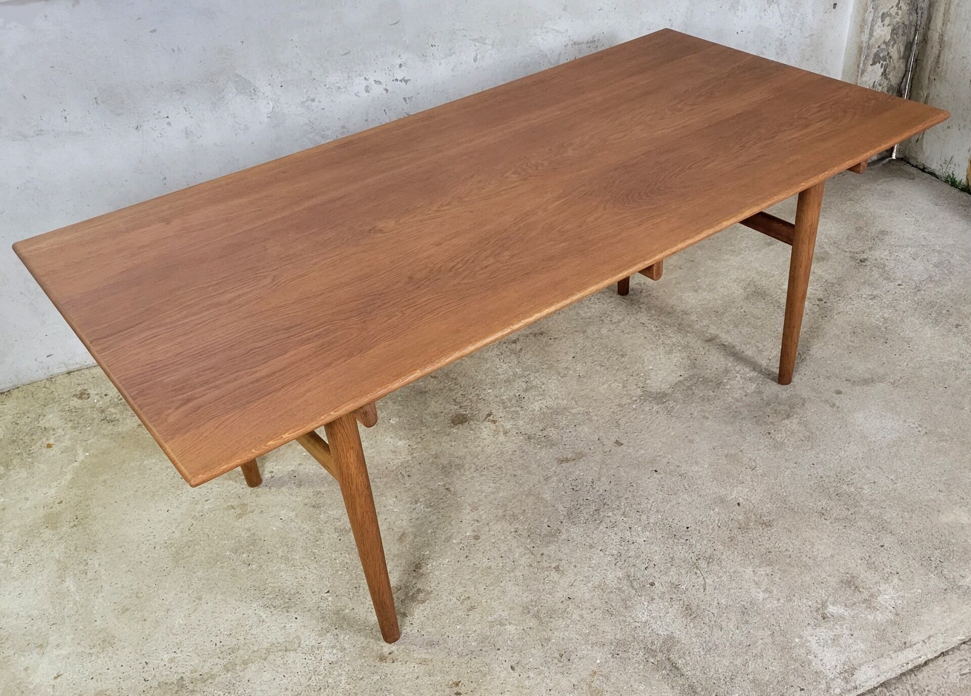 Hans J. Wegner AT327 dining table for Andreas Tuck, Denmark 1965
