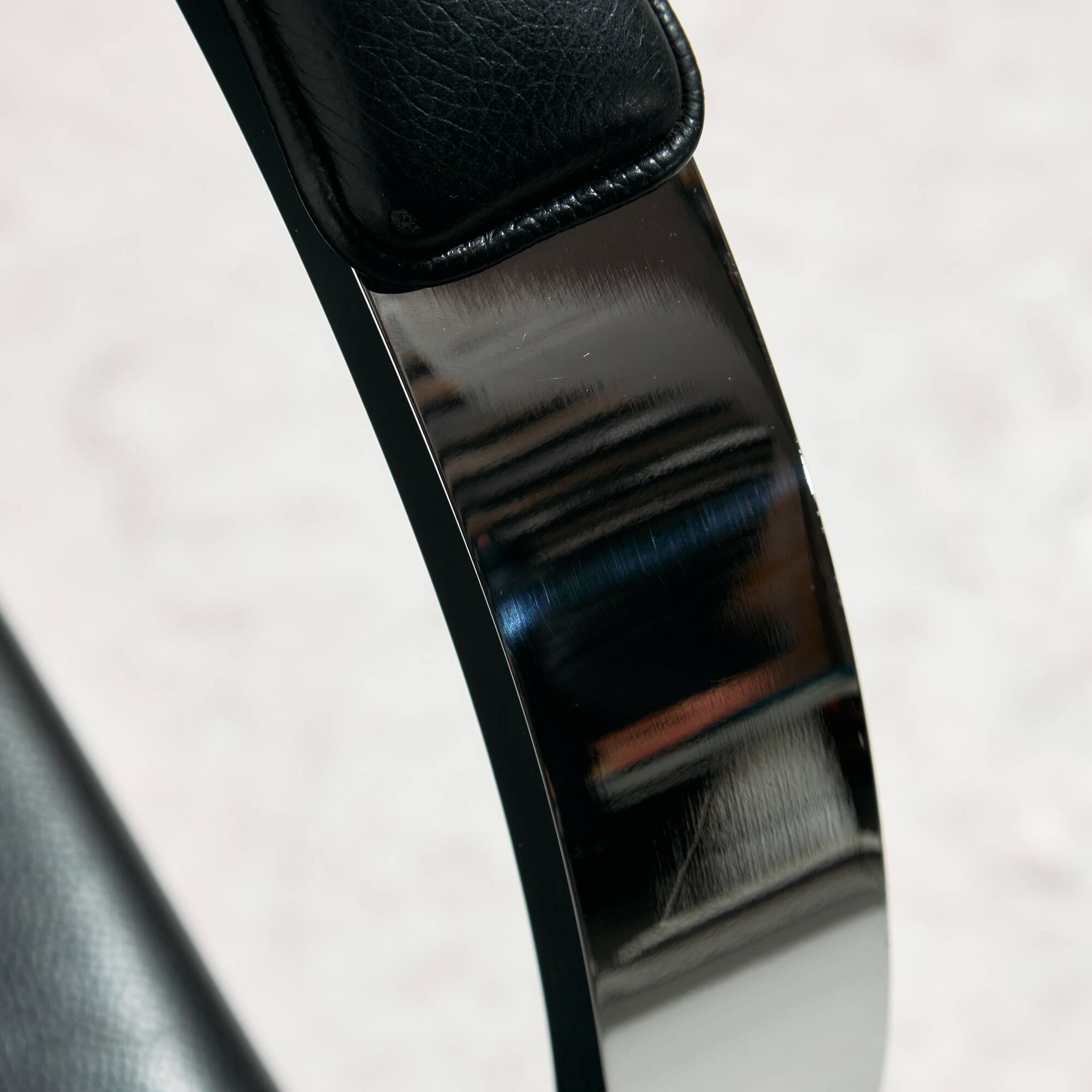 Fauteuil Brno par Alivar