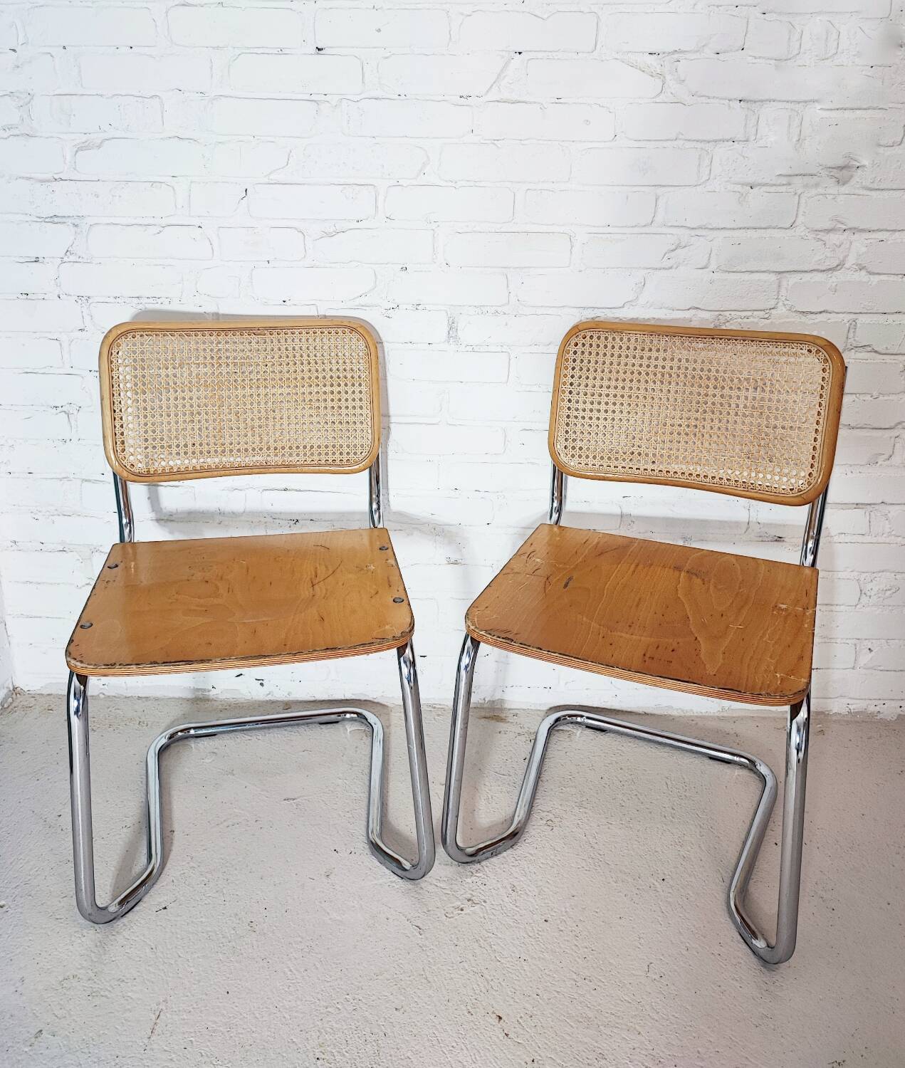 Set of 2 chairs