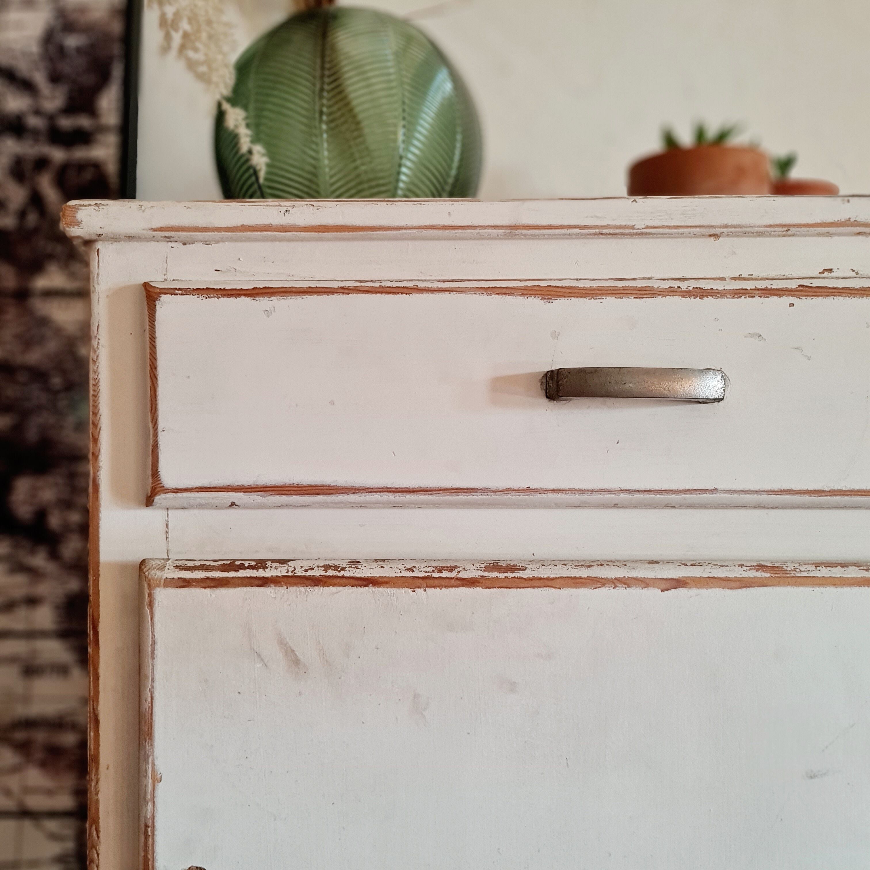 Buffet - bahut blanc ancien blanc patiné
