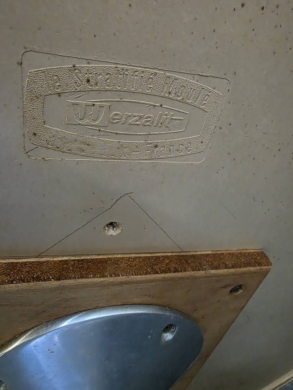 Table Basse Vintage pied tulipe par Werzalit des années 70