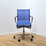 Suite of 8 RollingFrame office chairs, Alias
