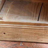 Paire de tables de chevet en pin