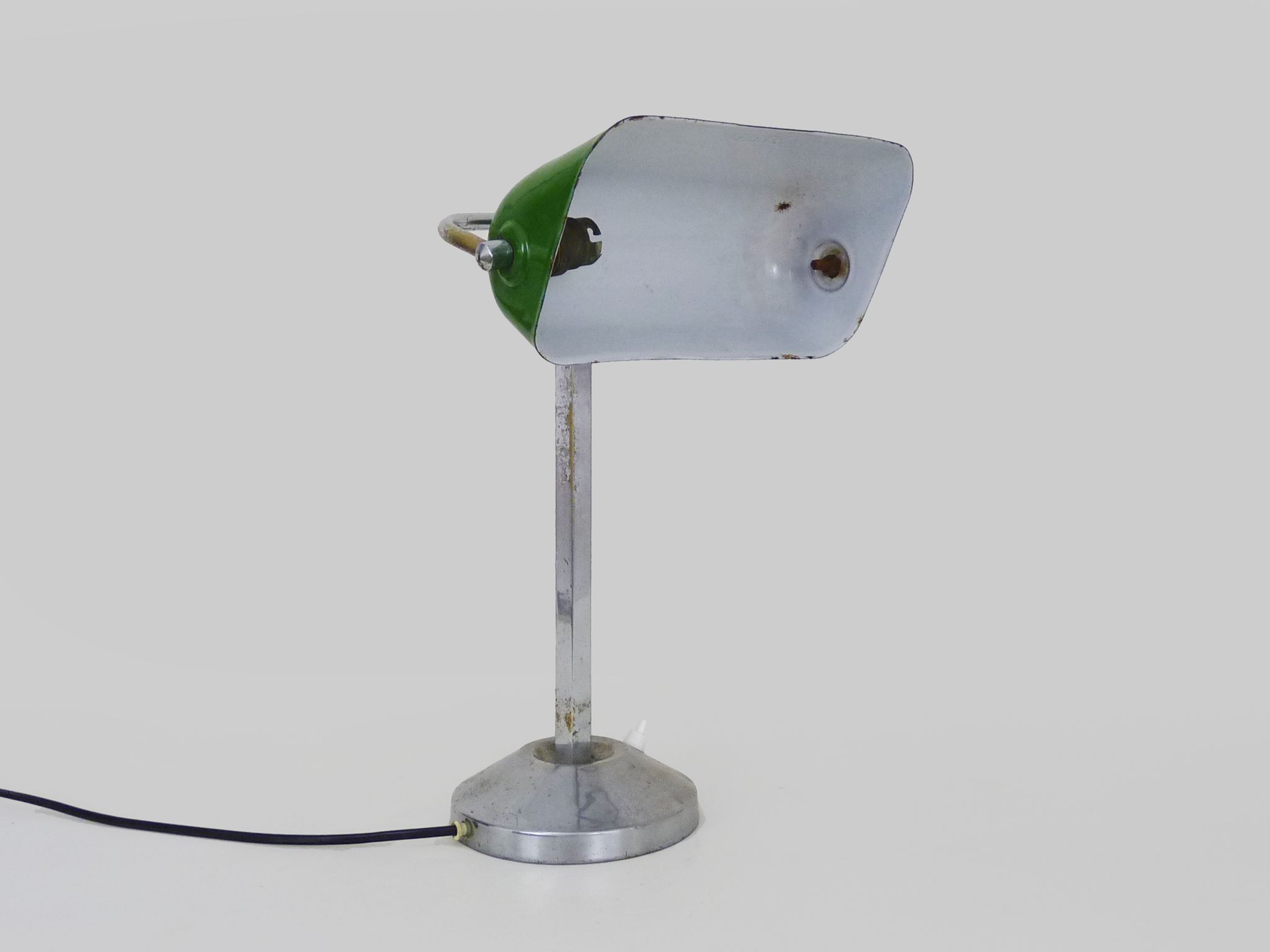 NIAM desk lamp with articulated head, dark green color and chrome. Art Deco