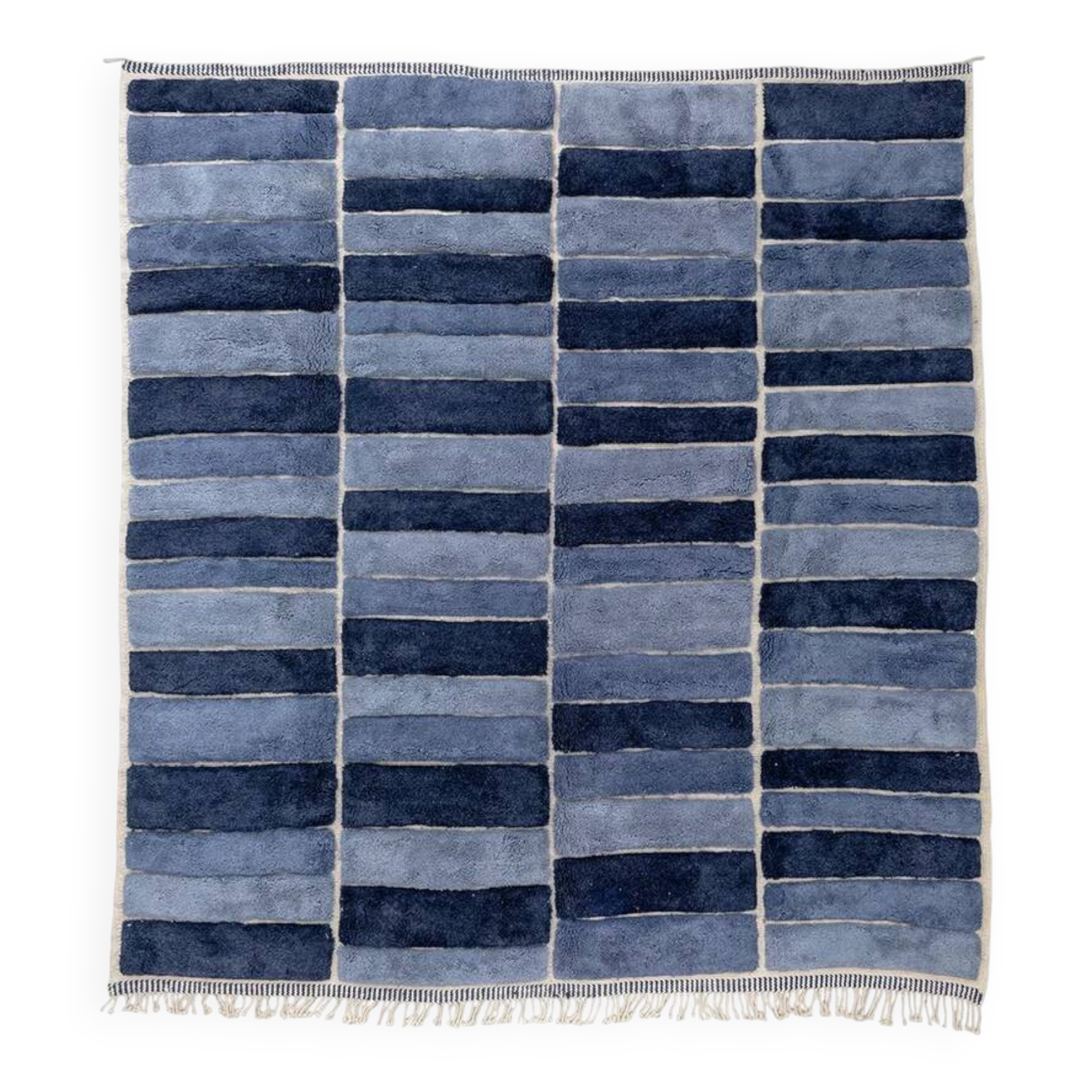 Izra | Indigo with natural back | 290 cm x 358 cm