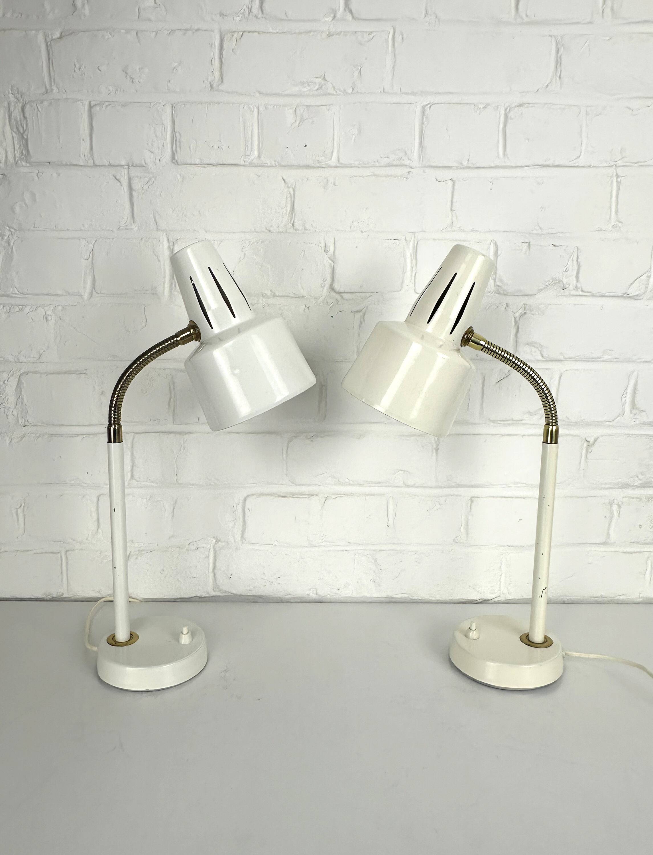 Pair of BJS desk lamps in white lacquered steel and brass – Sweden 1960s